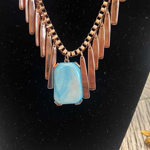 ROSE GOLD CHAIN NECKLACE - Picture 2 of 12
